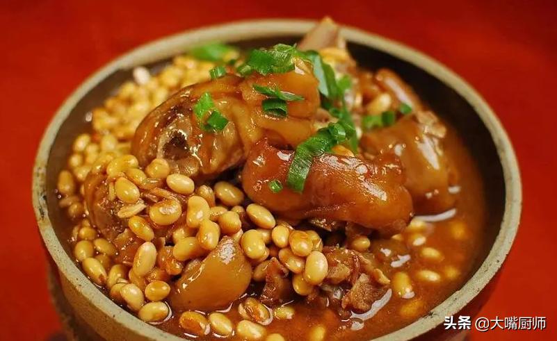 买猪蹄白色的好吗,猪蹄的挑选技巧