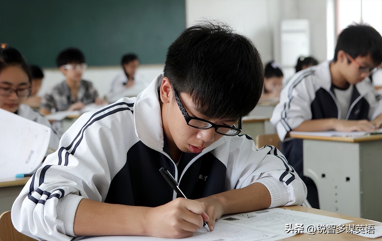 2020年湖北人中考英语测试题,2020湖北合格考英语试卷