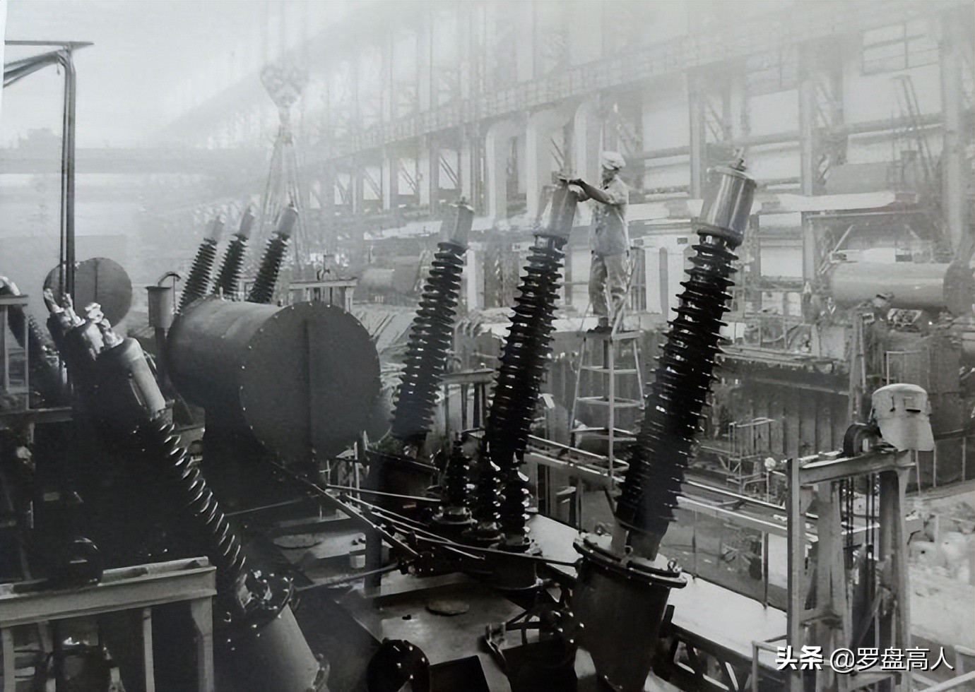 80年代沈阳老工厂大门照片,沈阳90年代铁西308大院老照片