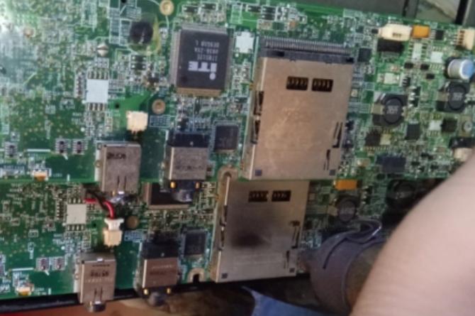 联想笔记本电脑控制板失灵怎么修