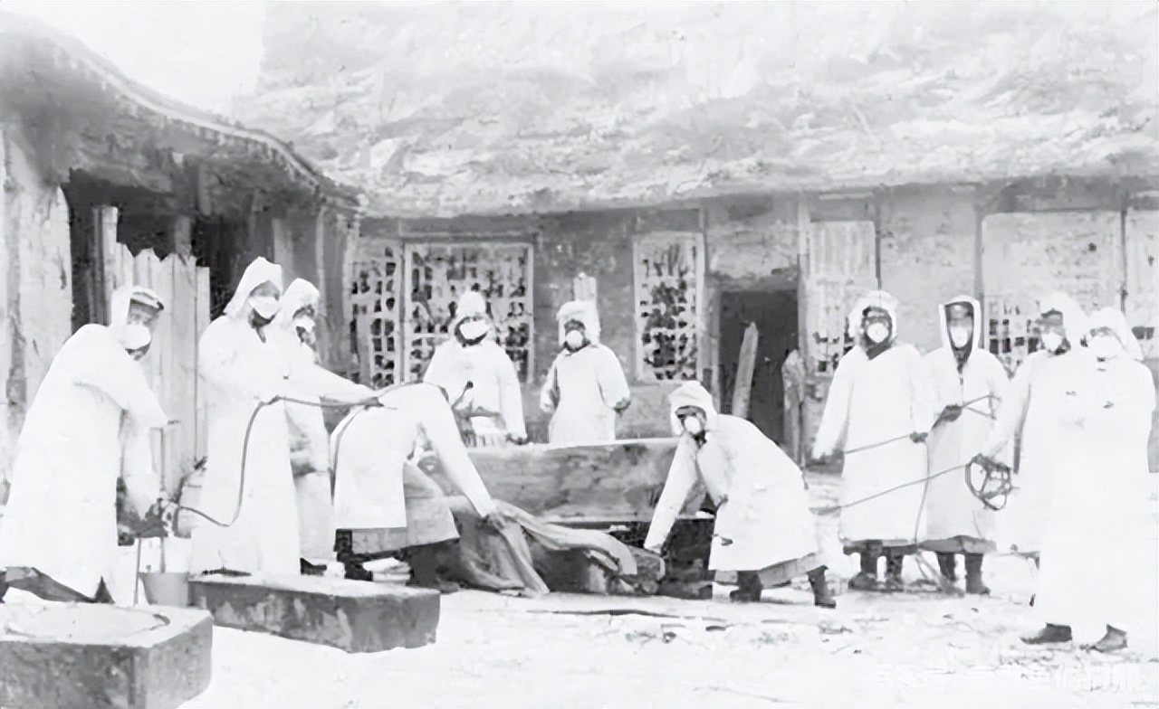 美国，终于活成了无比怀念的大清