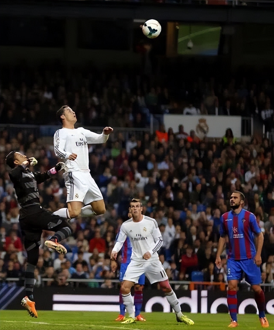 女子足球为什么不火,为啥足球那么火