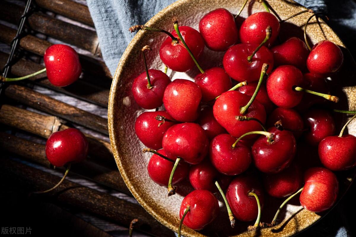 跖骨和跟骨骨折在北京通州工伤可赔多少钱？