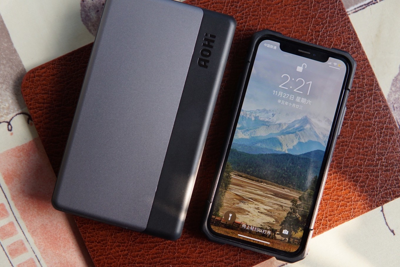 aohi100w充电宝,能给电脑100w充电的充电宝