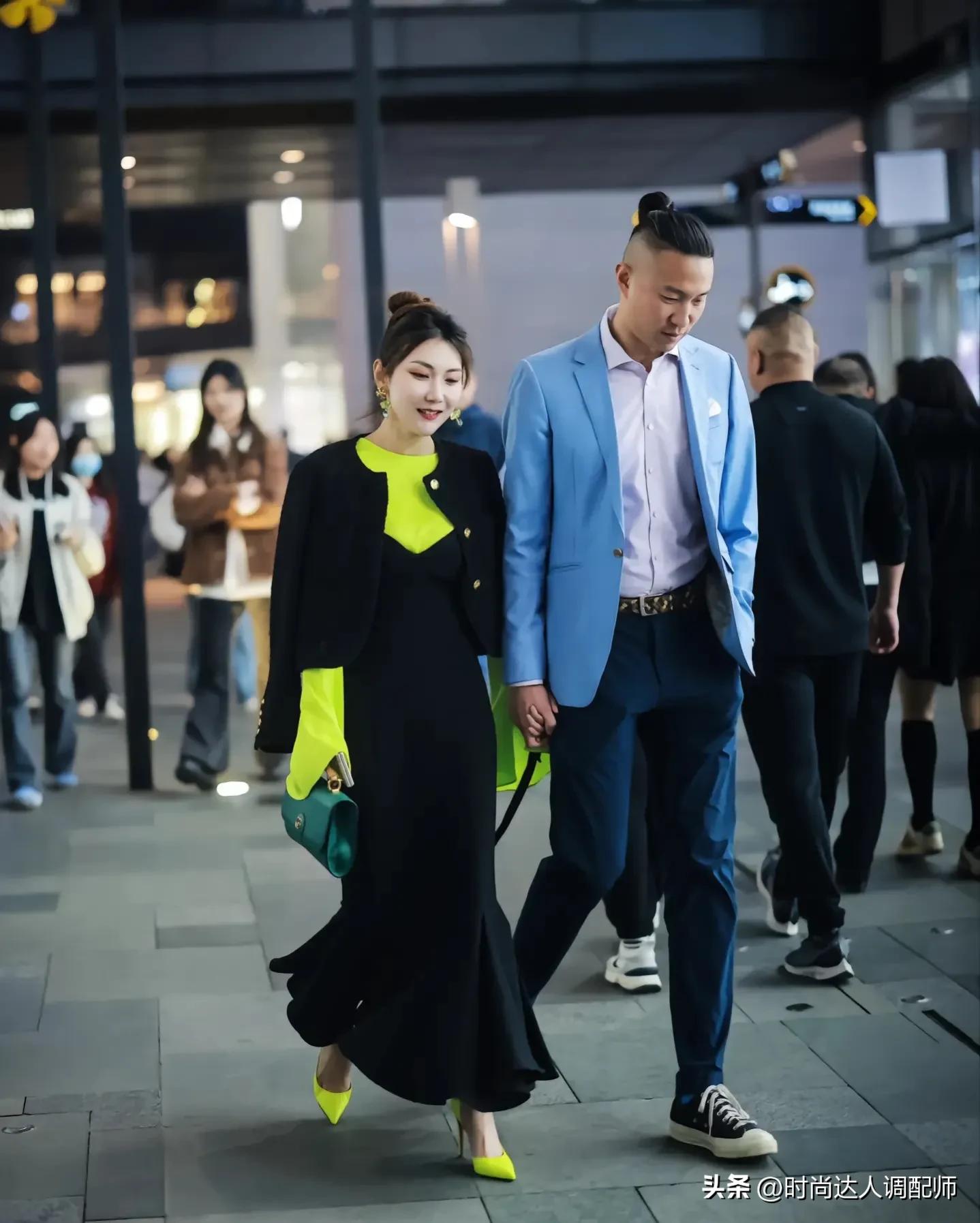 如何成为销售化妆品高手,怎样成为女装服装销售高手