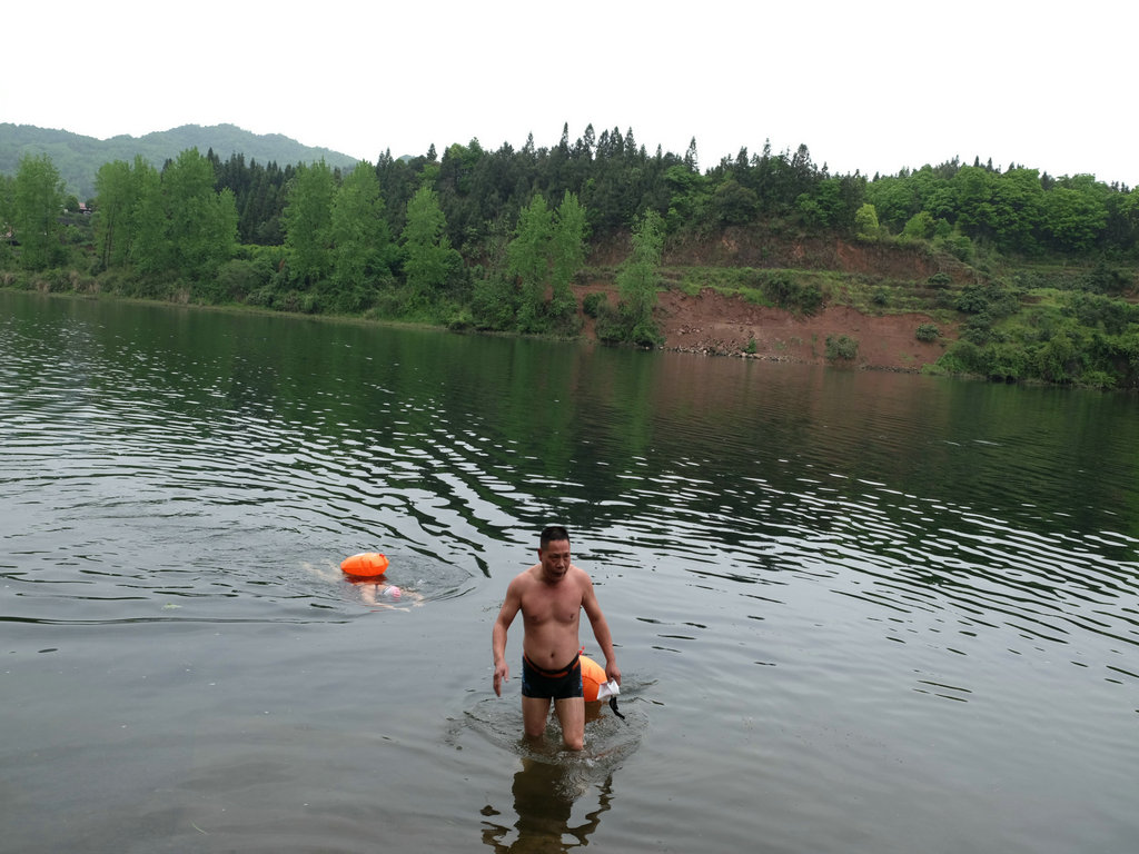 怀化第六届运动会游泳比赛,怀化鹤城泳协漂流