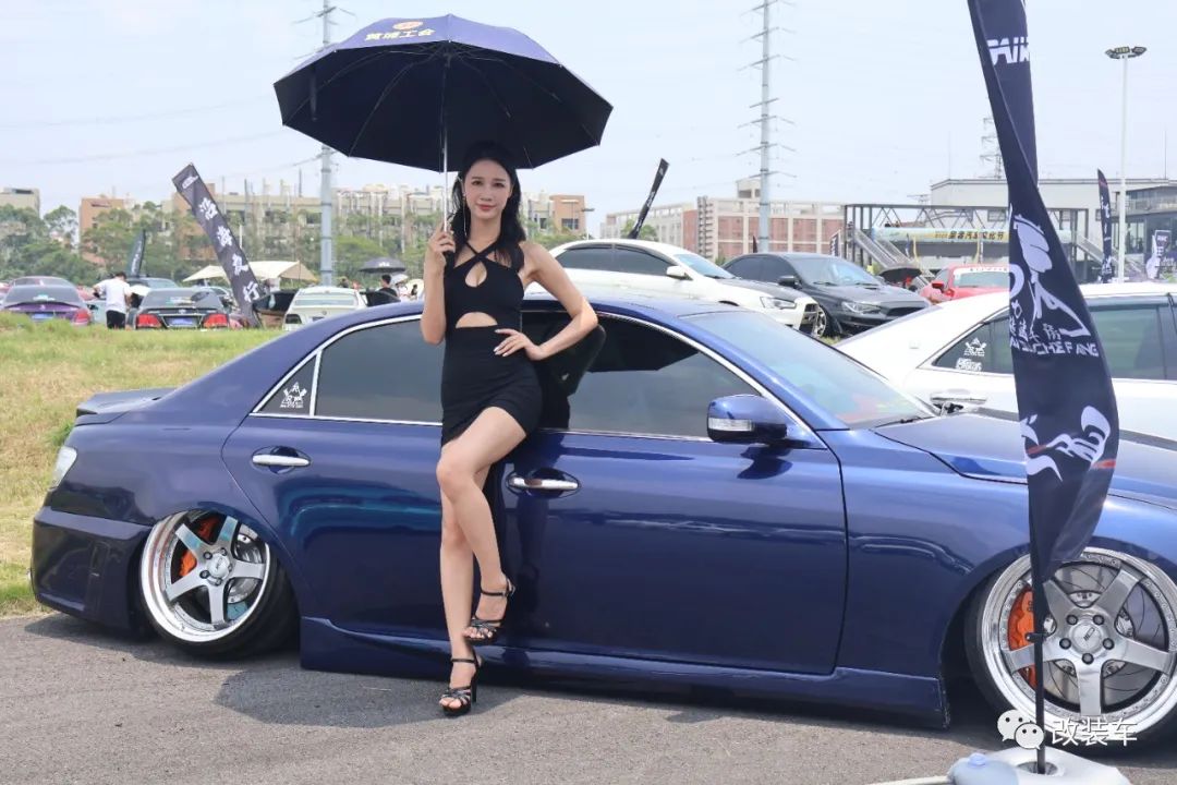 气动宽体丰田锐志,气动宽体姿态