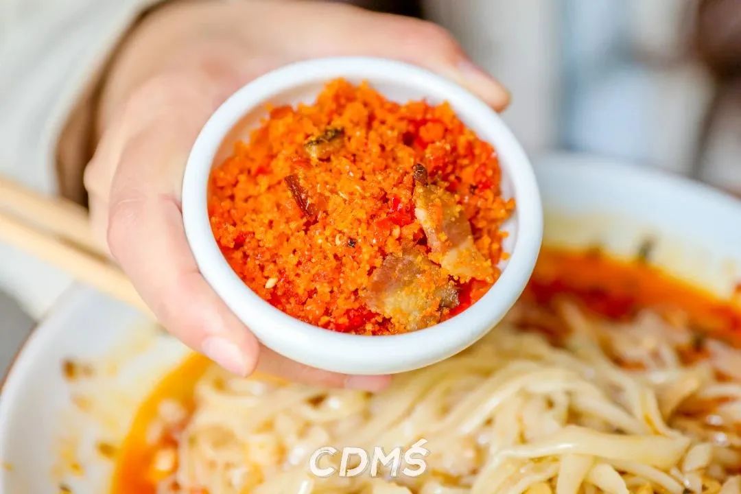 嗦粉成都美食,成都美食嗦粉