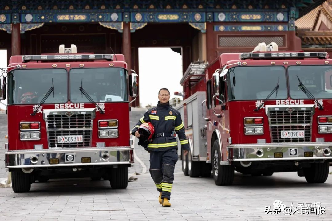 二十大代表风采张桂梅,全国第四届十大杰出消防卫士蔡瑞