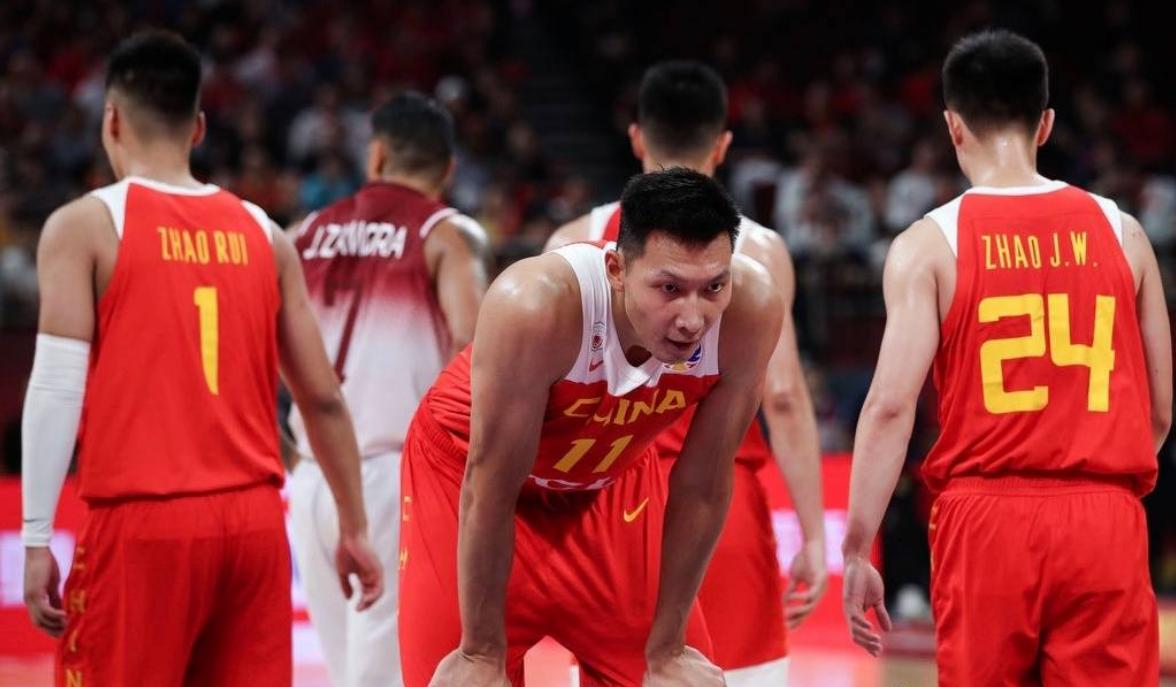 易建联为何娶荆灵,易建联妻子荆灵简历