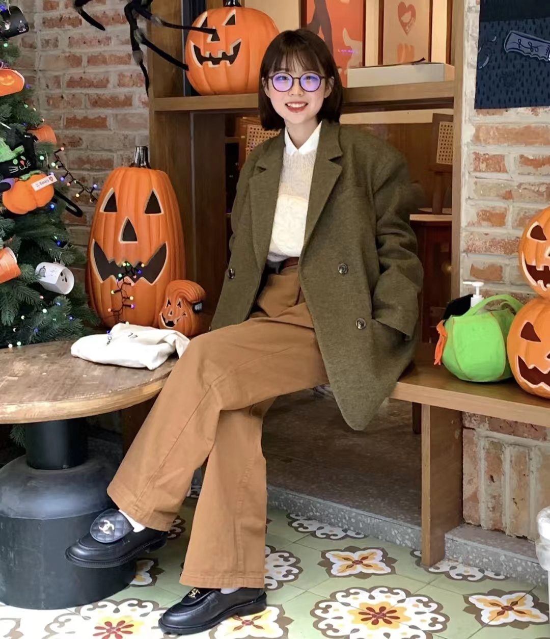 绿色衣服搭配什么颜色好看效果图,绿色最经典的三种颜色搭配