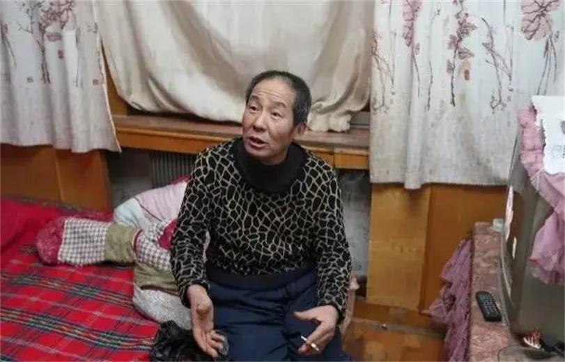 58岁大爷网恋奔现160万,浙江60岁大爷网恋8天被骗150万元