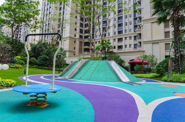绿城兰园·灯笼鱼艇儿童乐园