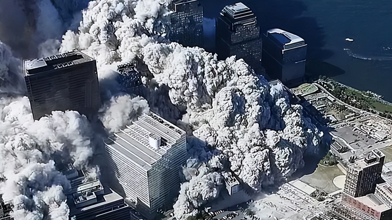 911事件真实画面飞机撞大楼全过程,911事件总共有几架飞机撞上大楼