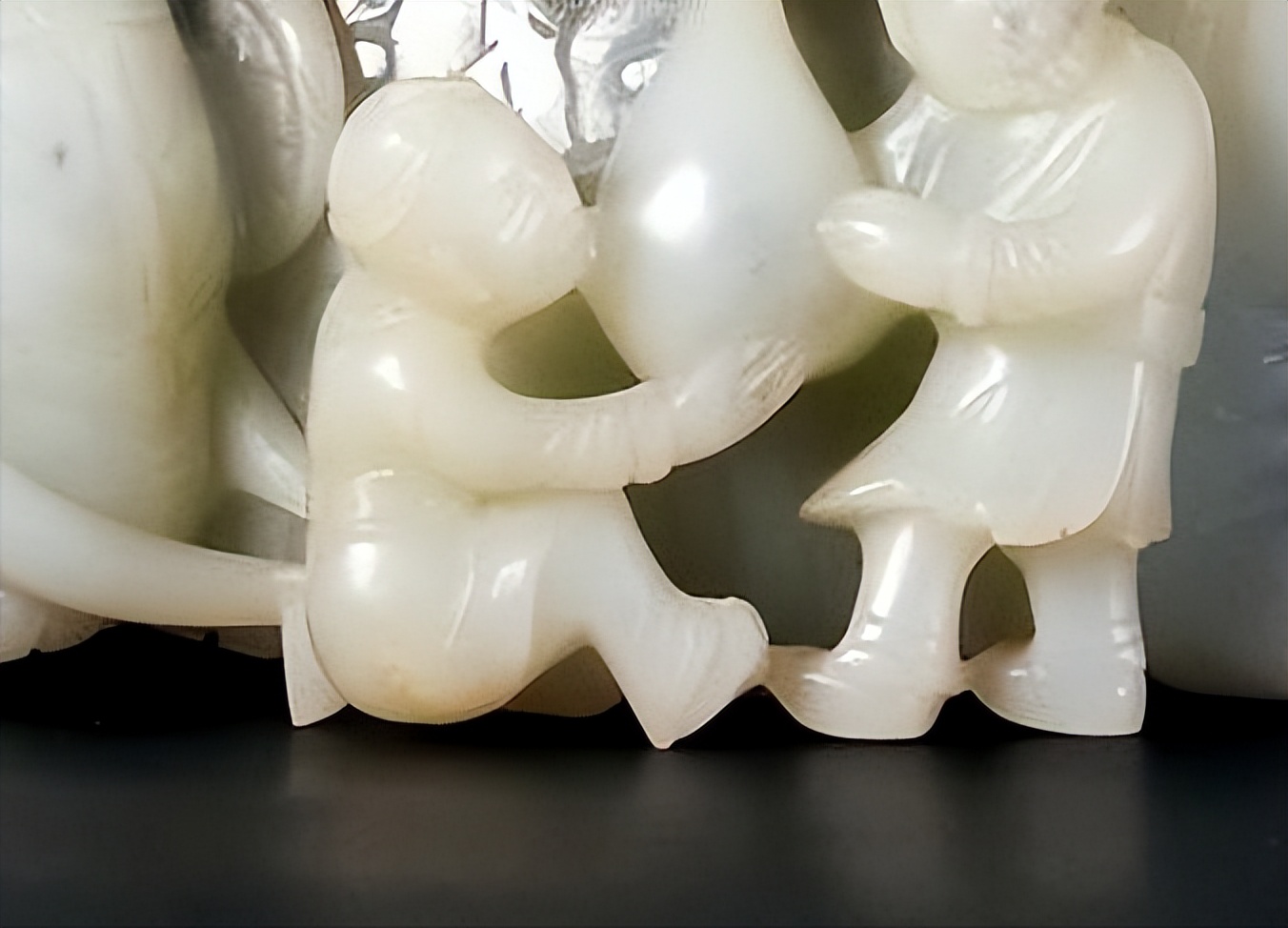 玉雕承载了中国人哪些文化,玉雕走仿古还是现代玉雕