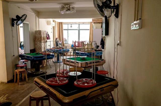 隐形暴利:疫情之下的乡镇茶馆