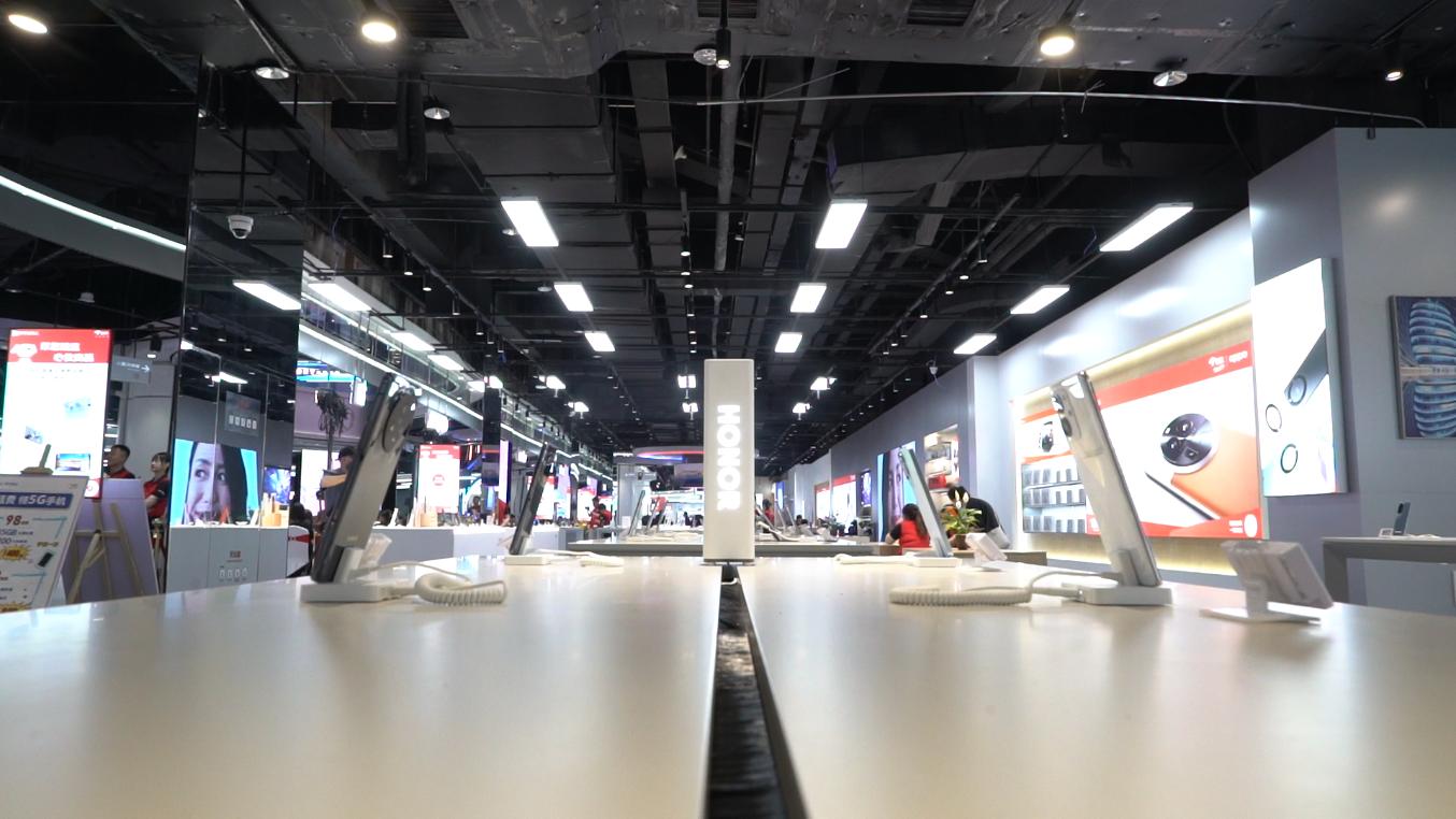 宜逛、宜省、宜体验 昆明京东MALL打造4万平米家电家居一站式潮玩购物空间