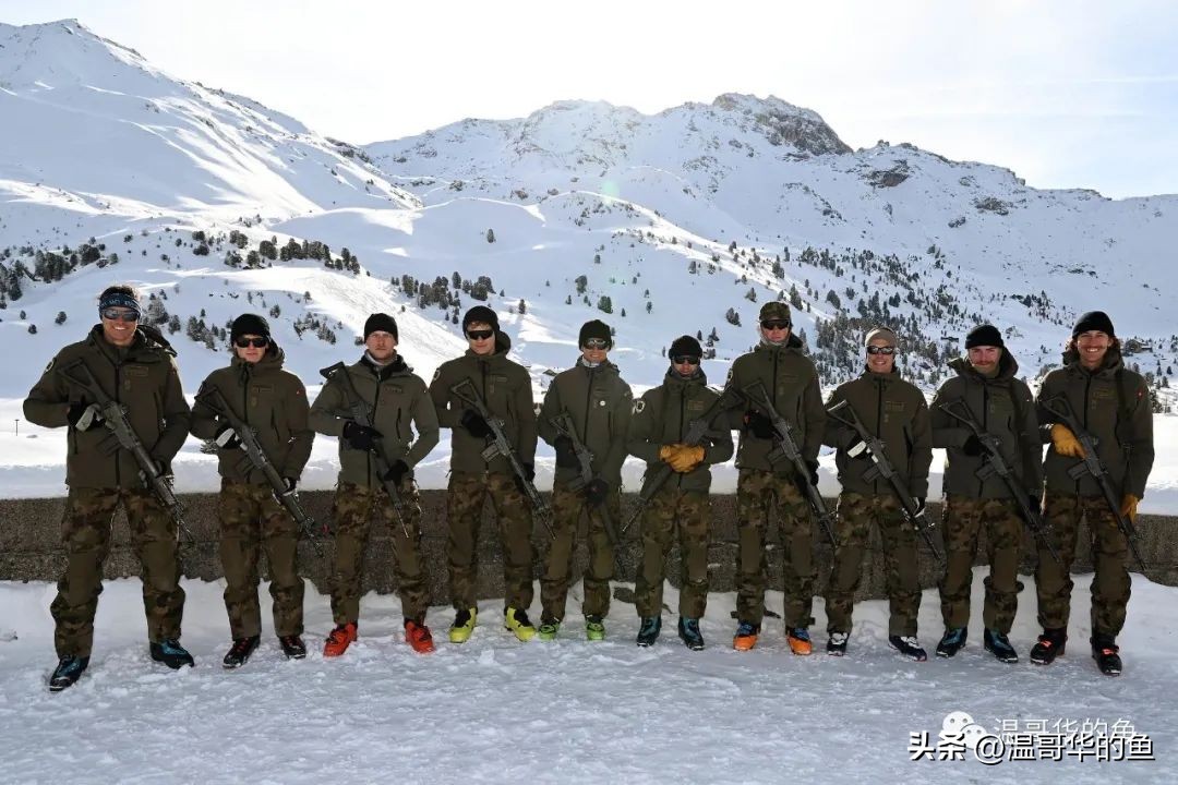 空军首次使用运20集中运送新学员,中国空军运20简介