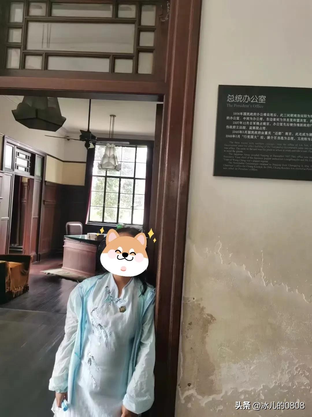 美国总统办公桌摆放,总统府办公桌为何摆放斜的