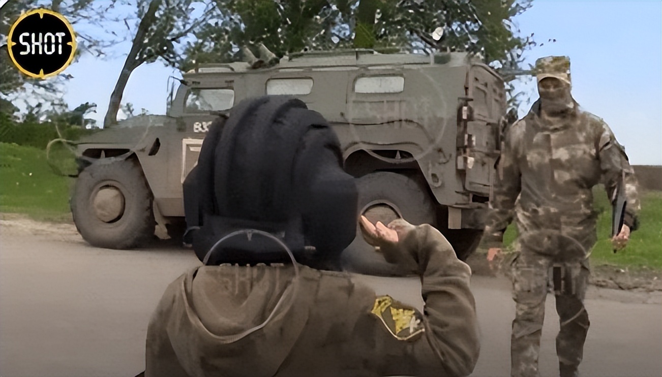 俄罗斯名媒:中国人最欢迎俄军玩具红旗奶奶和Z字坦克人气高