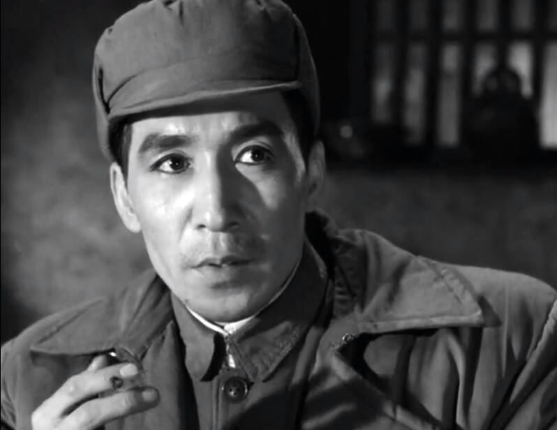 昔日男星康泰才华横溢心地善良人见人爱的银幕帅哥一生太不容易了