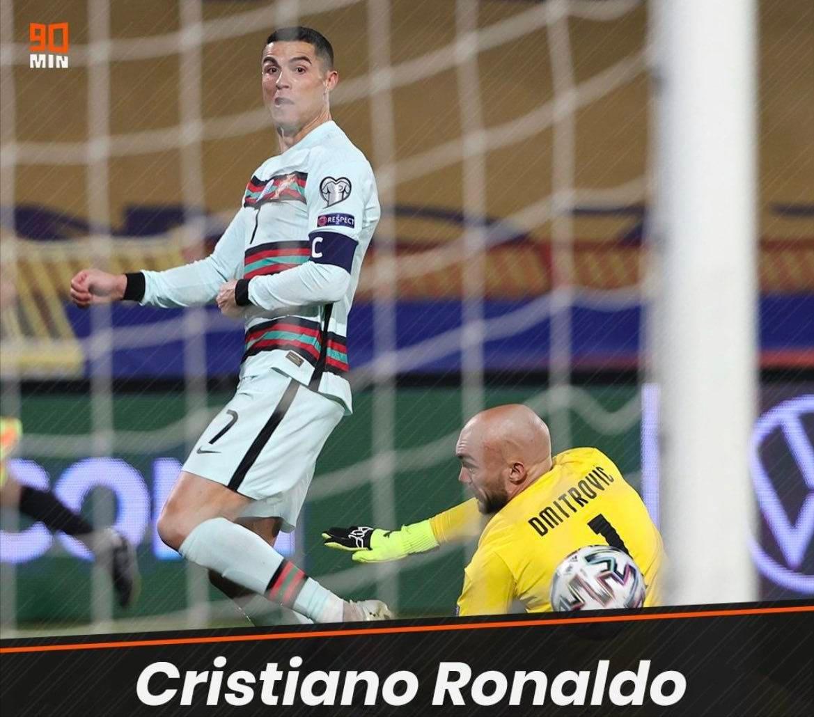 足球五大联赛暴力事件分析,足球禁区过人被断