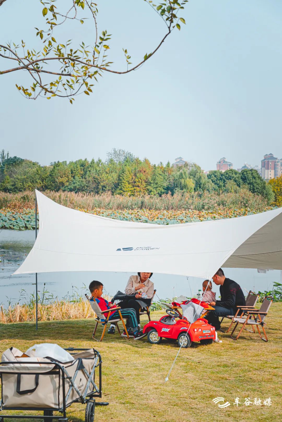 淘金山骑行绿道和东湖骑行绿道,周末绿道骑行一路都是美景