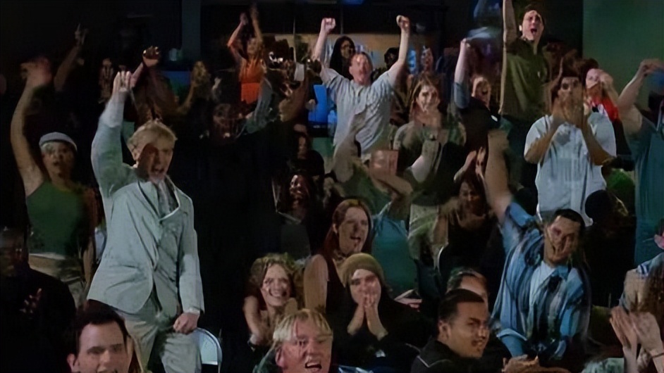 没考上大学?就自己办一个!男生自创“野鸡大学”,揭开爬藤陷阱