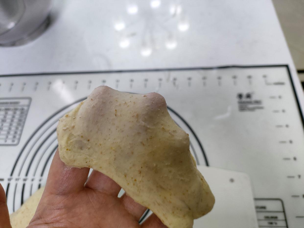 减肥粗粮面包主食推荐,无油无糖减肥粗粮面包