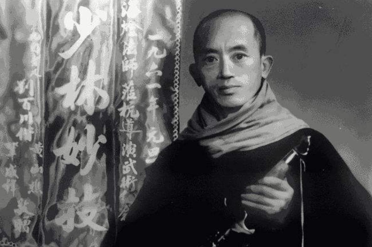 海灯法师二指禅倒立视频,海灯法师二指禅多少岁