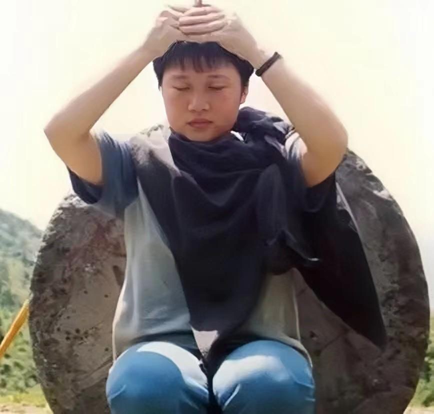 歌手李娜出家后的生活,歌手李娜出家的生活