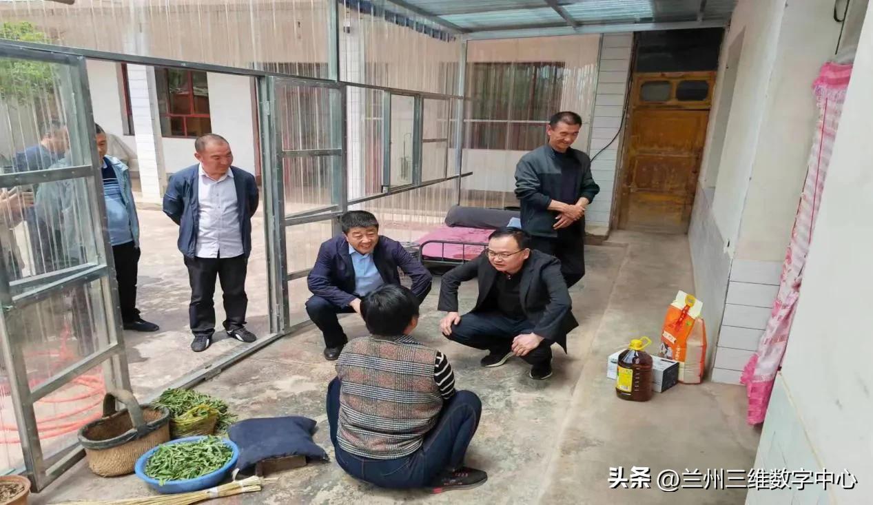 弘扬建*党**精神，凝聚奋进力量兰州市大数据管理局*党**组开展“七个一”系列活动庆祝建*党**102周年