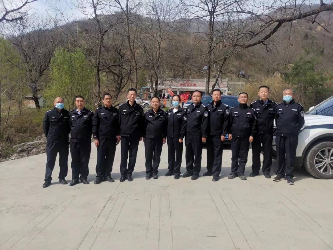 驴友们在秦岭迷路被困十一天获救,资深驴友私自穿越秦岭已失联7天