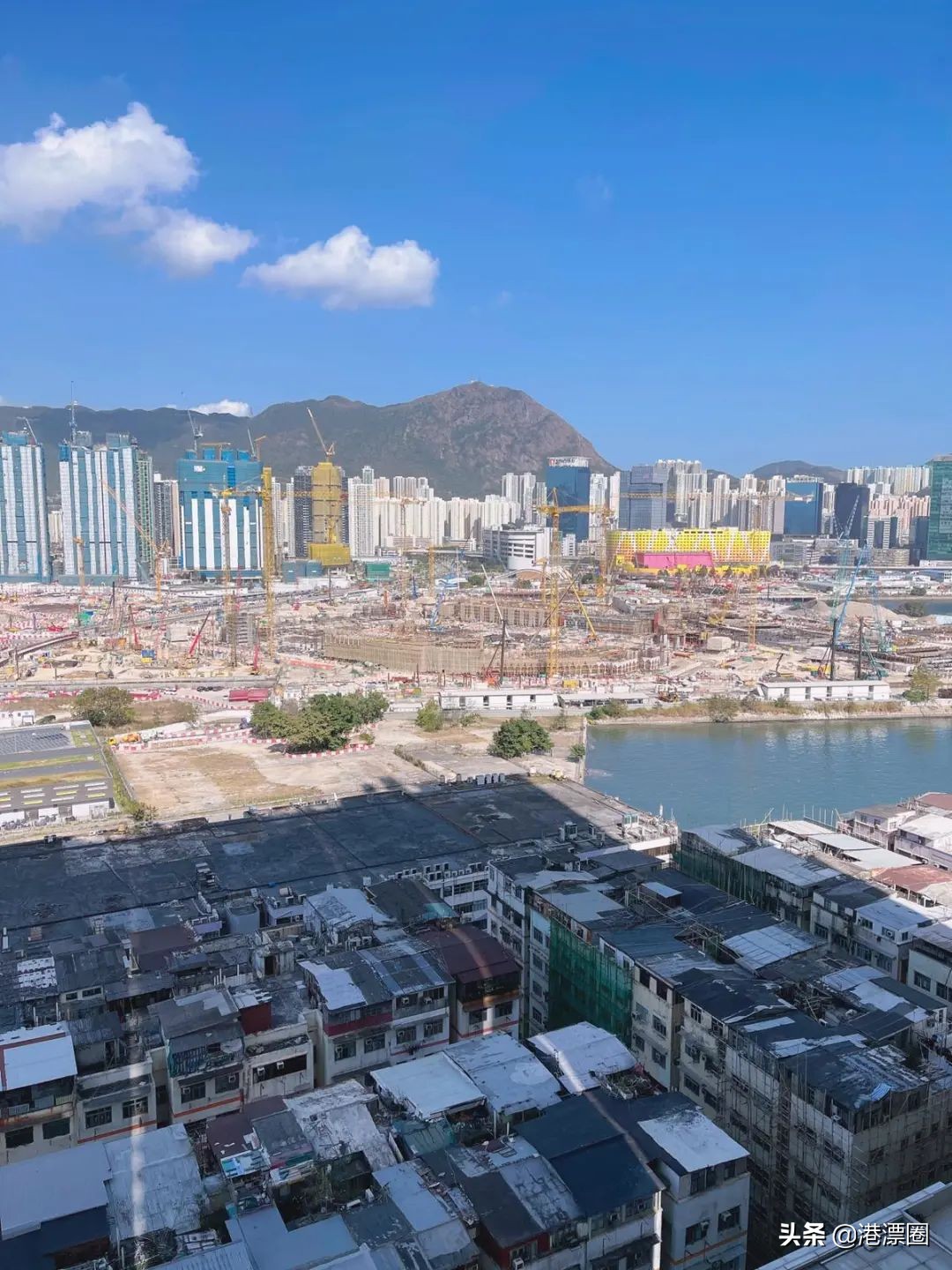 在香港买房要交哪些费用,香港买房后要交的钱