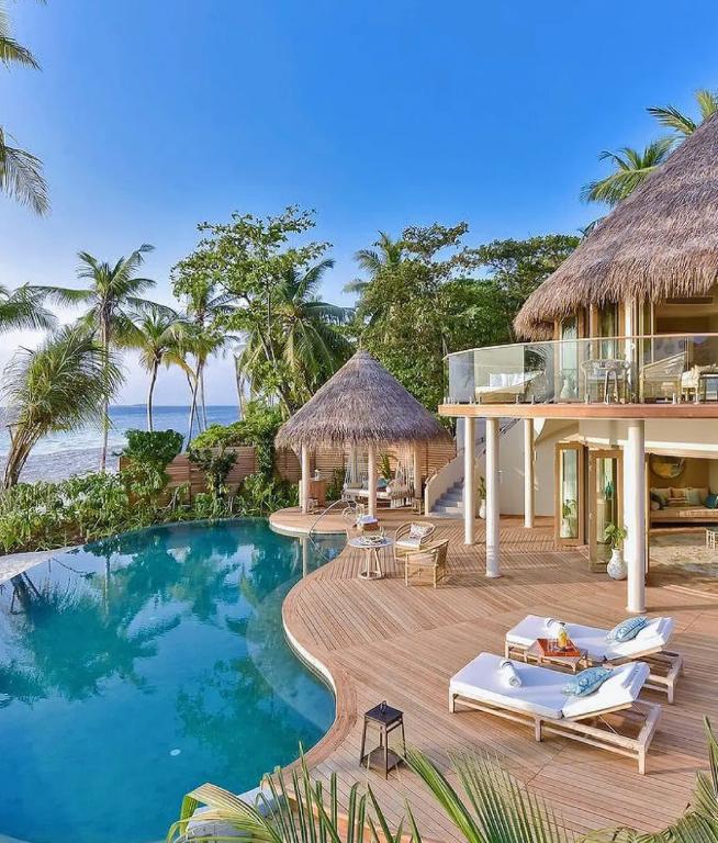 马尔代夫不是岛上有好玩地方吗,马尔代夫不就是虎鲨岛吗