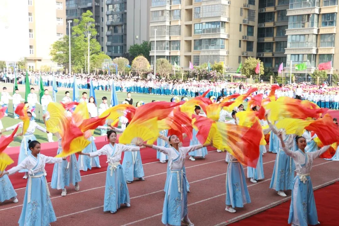 西安浐灞阳光海澜小学田径运动会,西安御锦城小学春季运动会直播