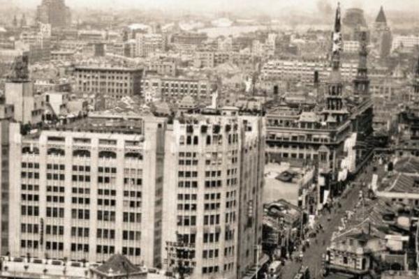 1927年，上海工人大*工罢**，强硬对抗英美*草烟**公司