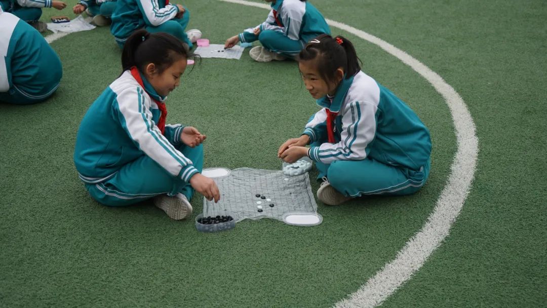 养成好习惯奠基好人生——宜川县第一小学成功举办了养成教育现场展示观摩活动