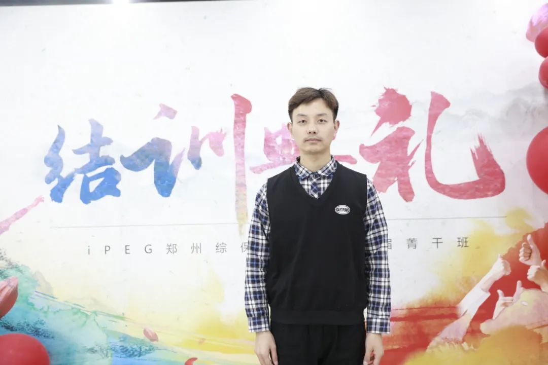 郑州富士康95后小伙,90后小伙入职富士康12年