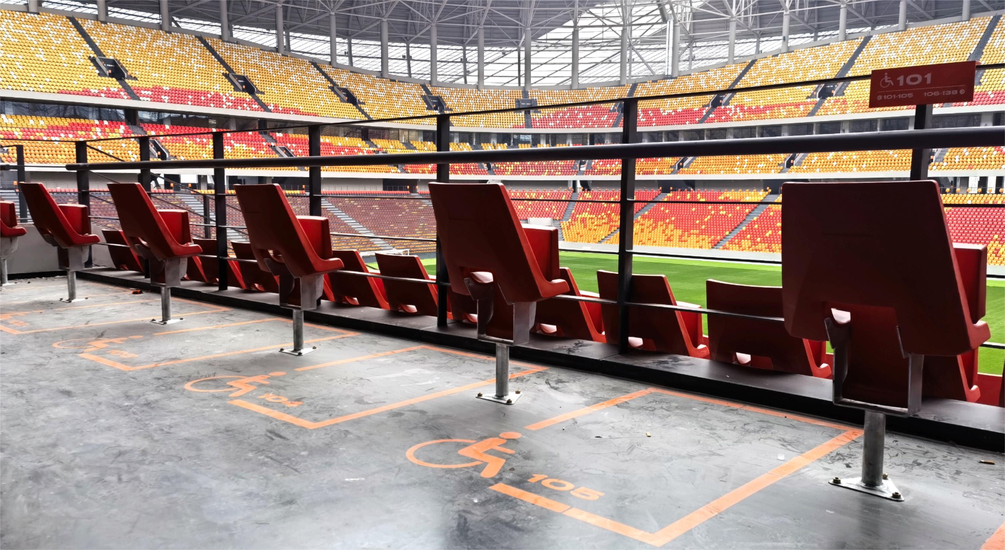 重庆首座专业足球场设计,重庆专业足球场