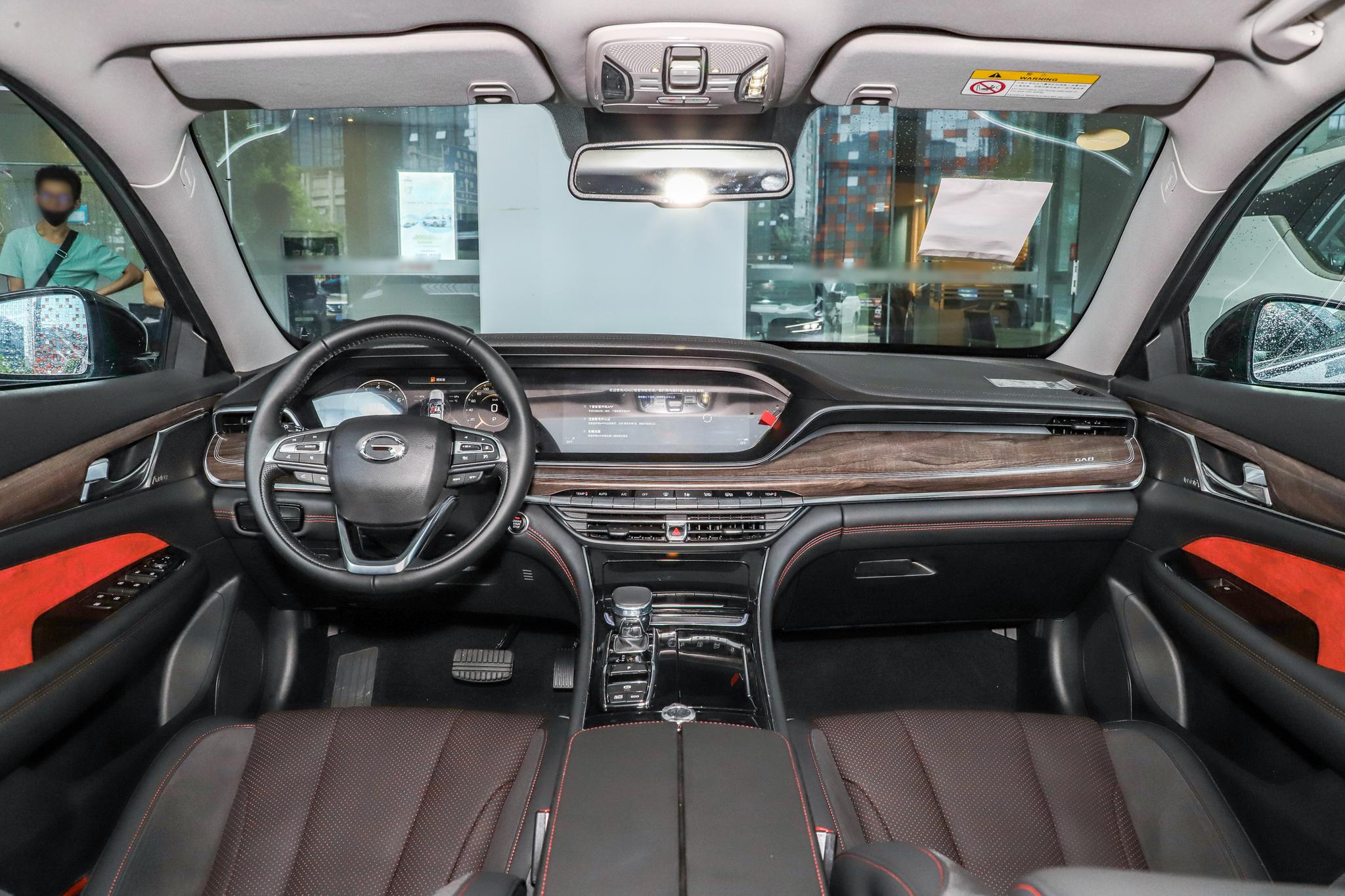 国产品牌的骄傲当属这3款车,这5台国产车颜值和性能兼具