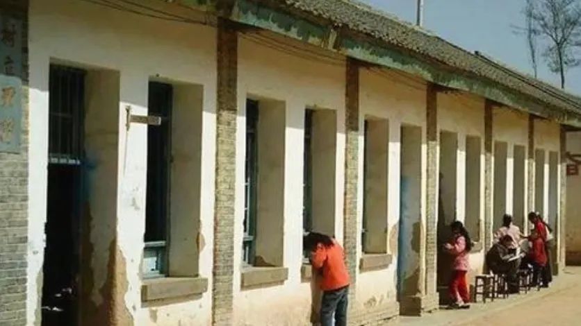 私立学校生活老师都要做哪些工作,私立学校的老师想转行