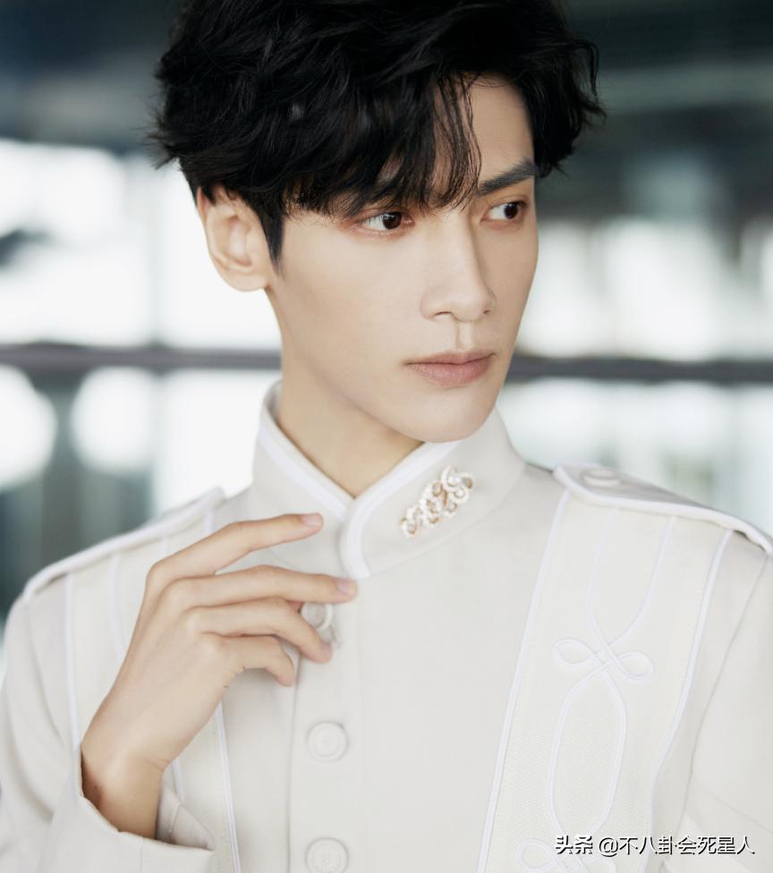 内娱男照骗,内娱九大帅哥证件照