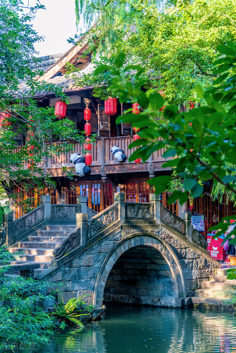 亚洲第一个美食之都,亚洲十大自驾游攻略最新