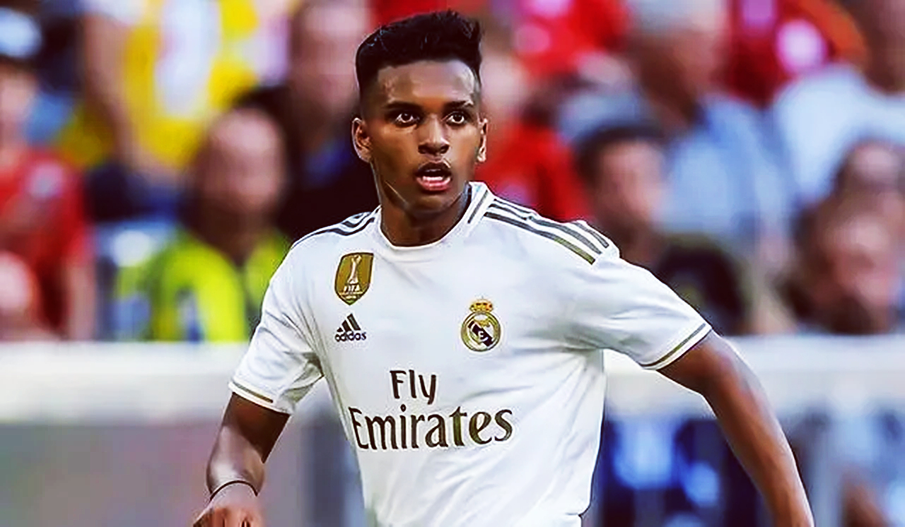 梦回足坛球星18岁！小贝盛颜卡卡惊艳魔人丑帅姆总桀骜大罗那么瘦