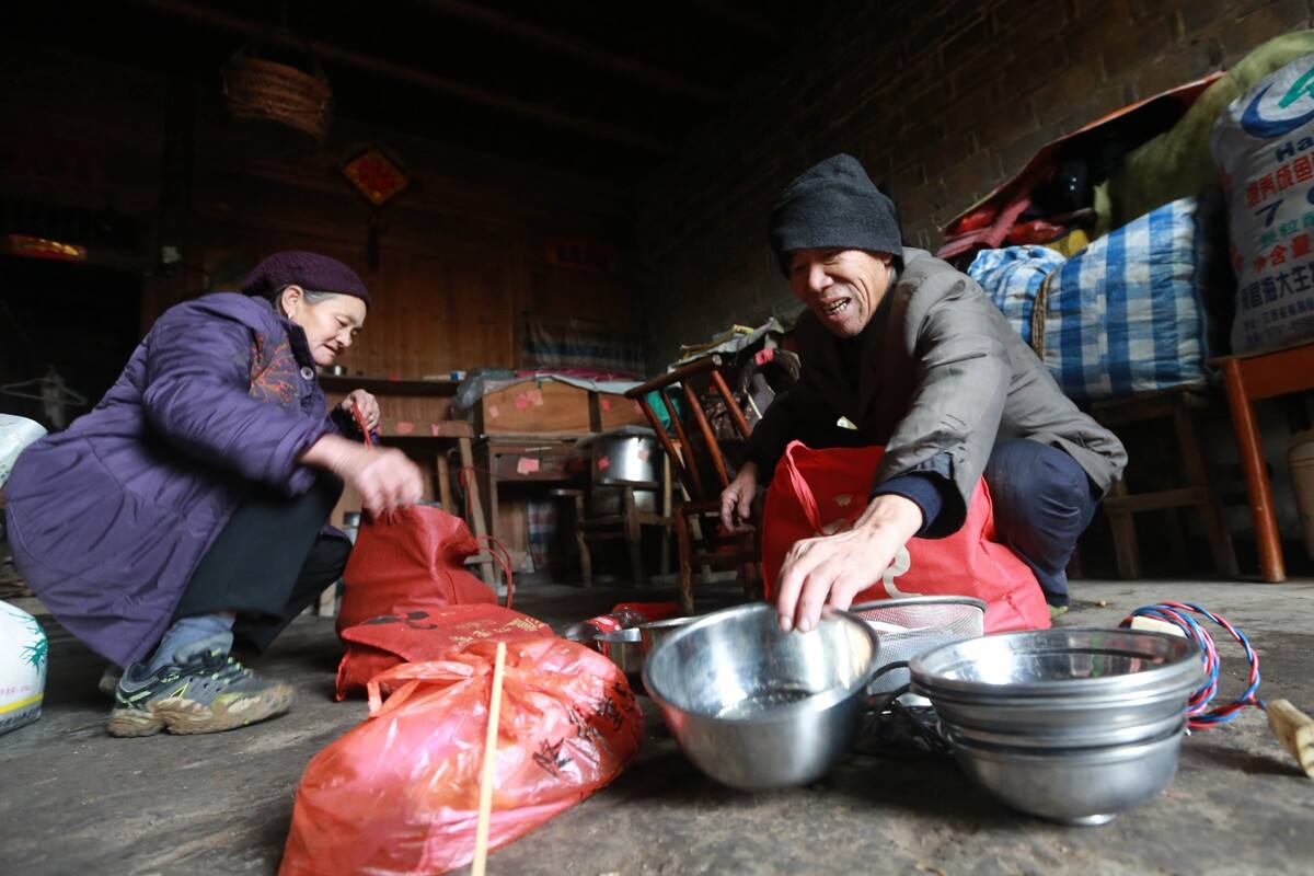 大叔彩票连中二次500万,保安中彩票500万