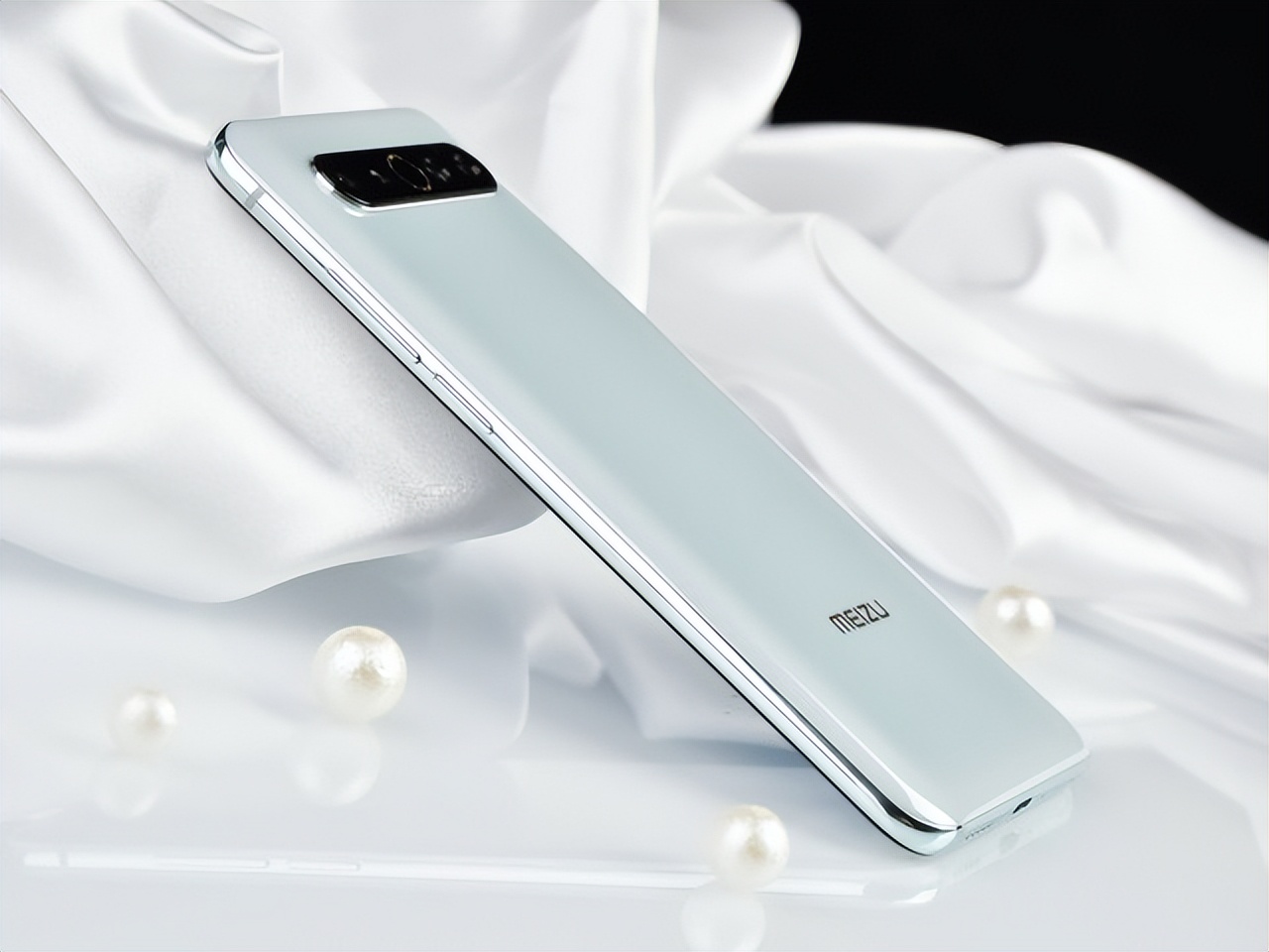 手机壳大揭秘何种材质最理想,手机壳哪种材质最好最耐用