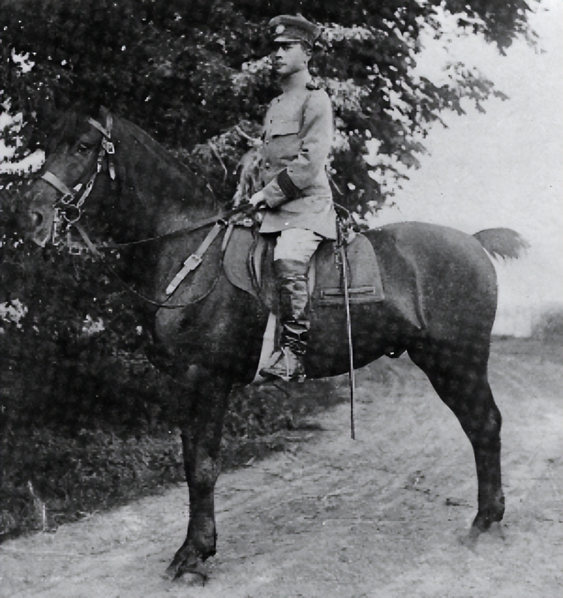 日本女护士嫁给中国将军64年，生下歌唱家女儿，女婿如今家喻户晓