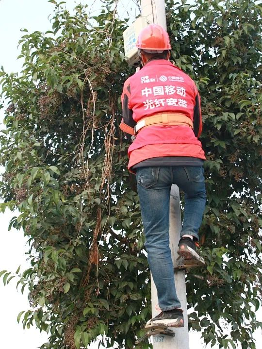 移动装维一个月真实工资多少,移动宽带安装人员值不值得干