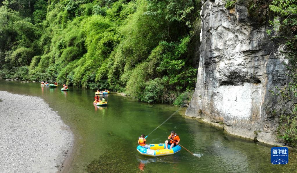 下一站旅行团,贵州夏日峡谷漂流